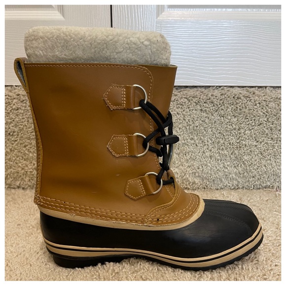 Sorel waterproof Boots - Picture 5 of 13